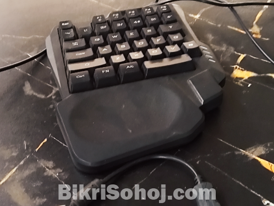 One band gaming keyboard and mouse